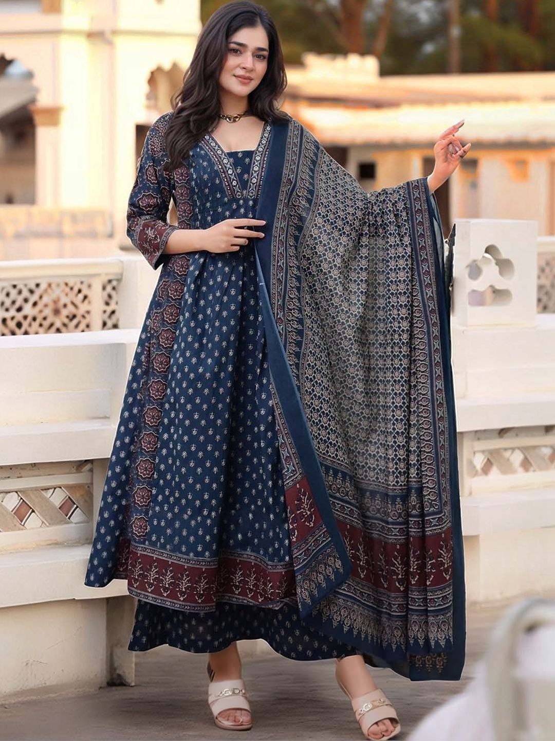 Assume Fab Women Ethnic Motifs Printed Empire Kurta with Palazzos & With Dupatta