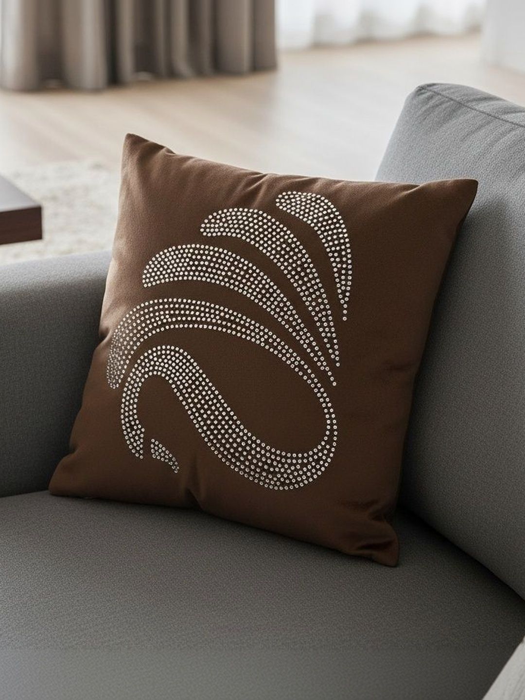 Themes Furnishings & Decor Themes Furnishings & Decor Brown Abstract Velvet Square Cushion Covers