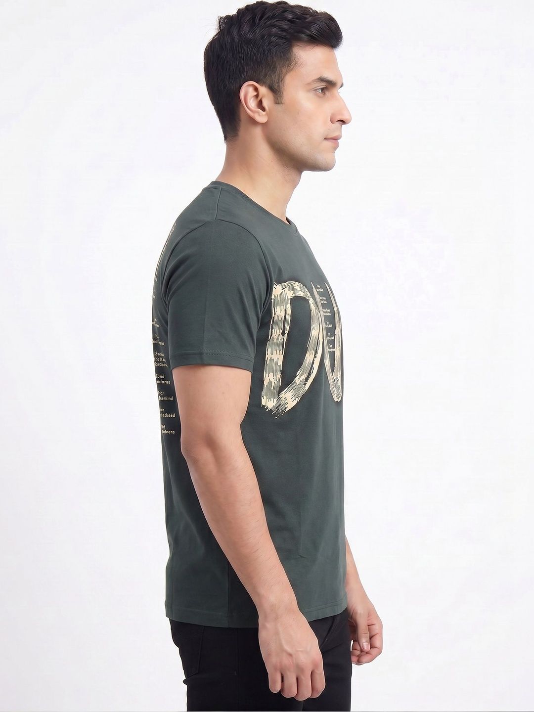 Plugin Men Typography Printed T-shirt
