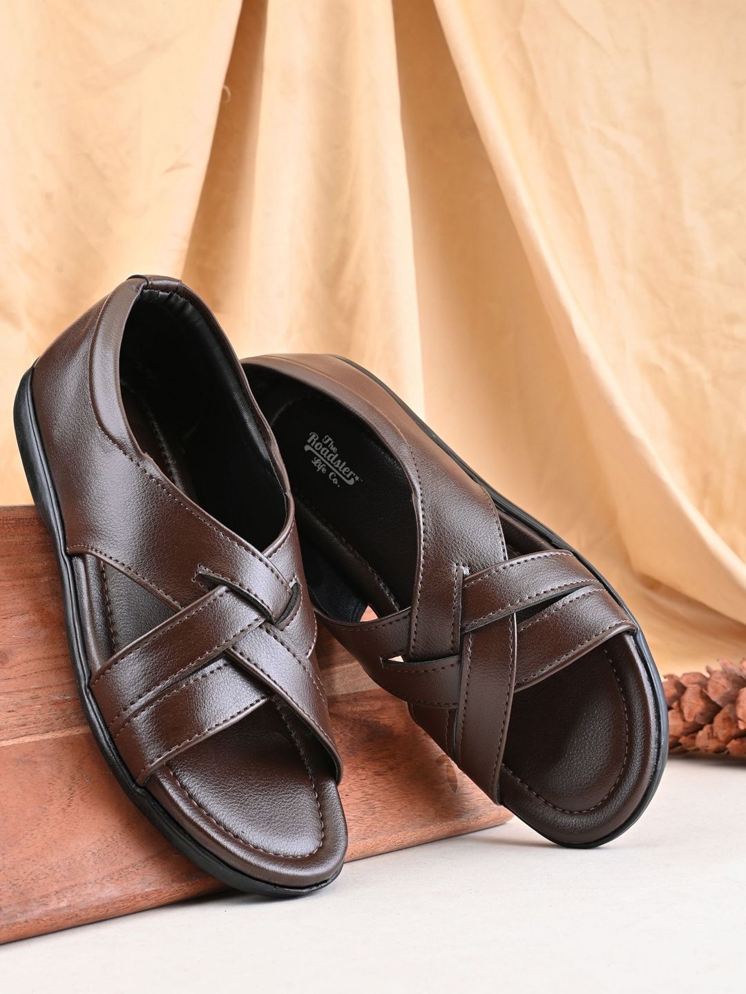 Roadster Men Shoe-Style Sandals