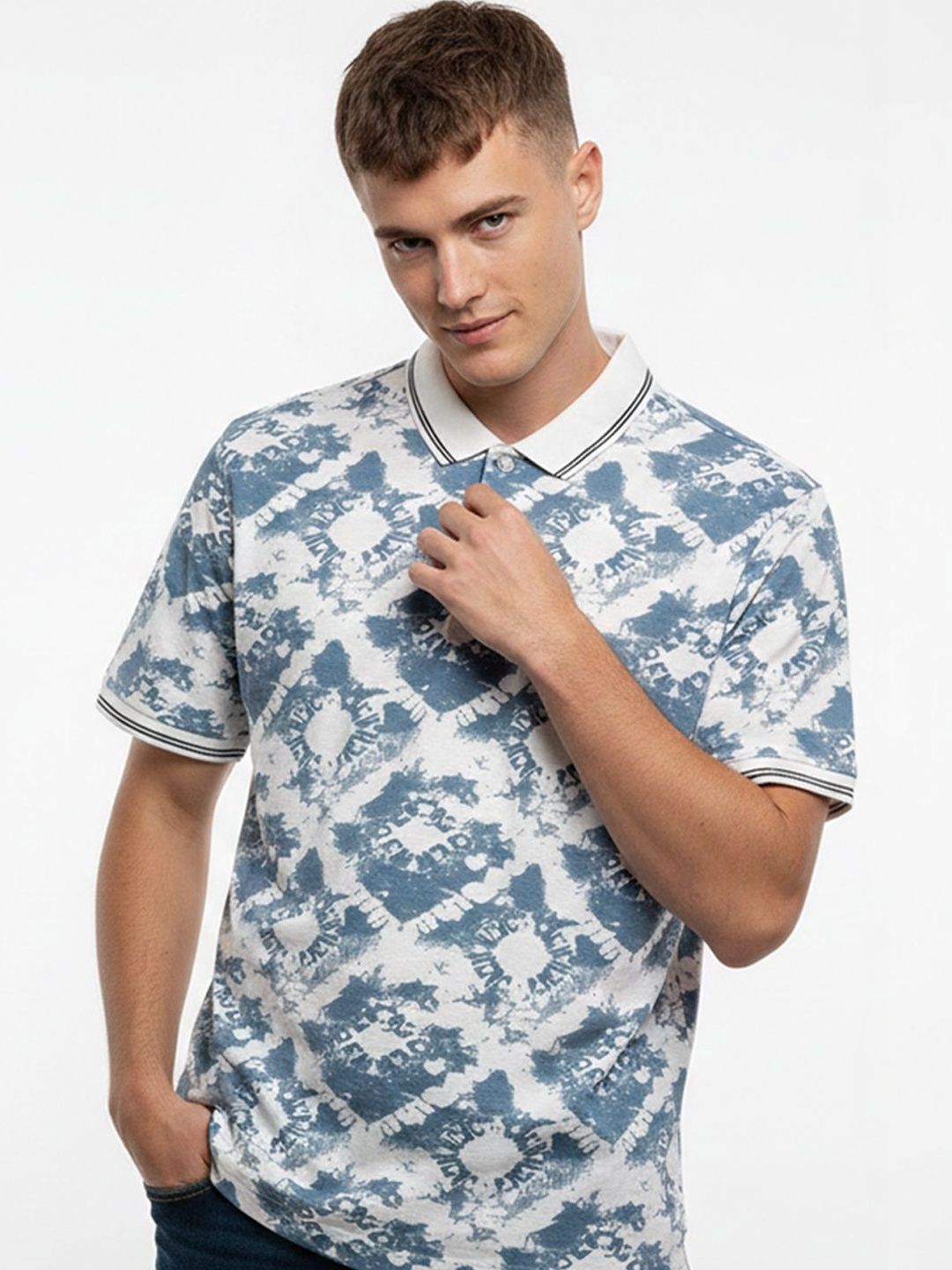HERE&NOW Men Printed Polo Collar T-shirt