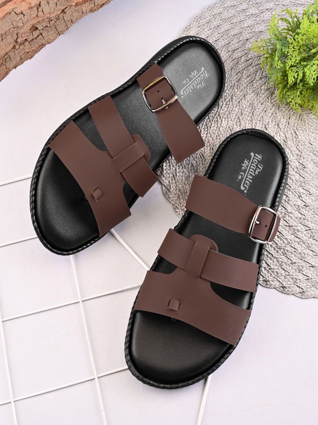 Roadster Men Comfort Sandals