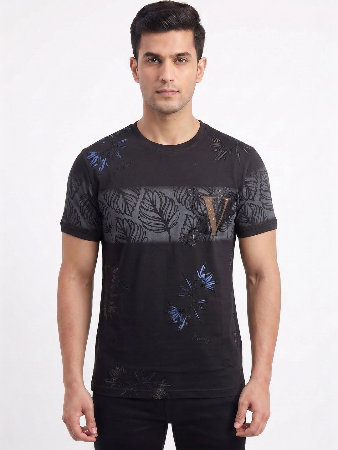 Plugin Men Floral Printed T-shirt