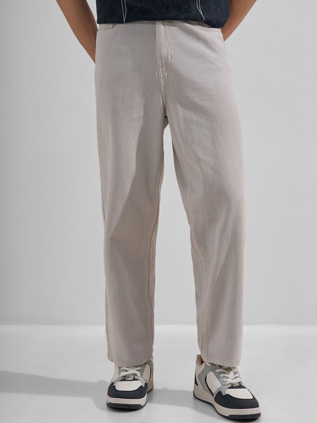 HIGHLANDER Men Straight Fit Mid-Rise Stretchable Jeans