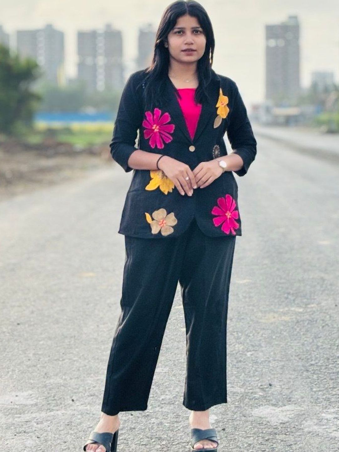 Billish Floral Embellished Blazer with Trousers