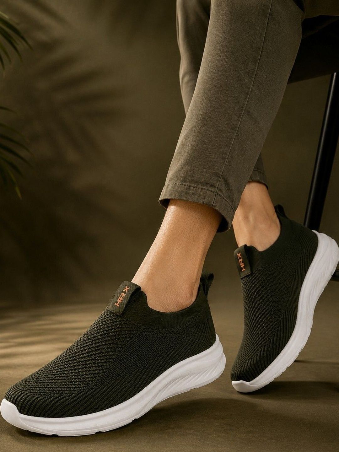 HRX by Hrithik Roshan Men Textured Sneakers