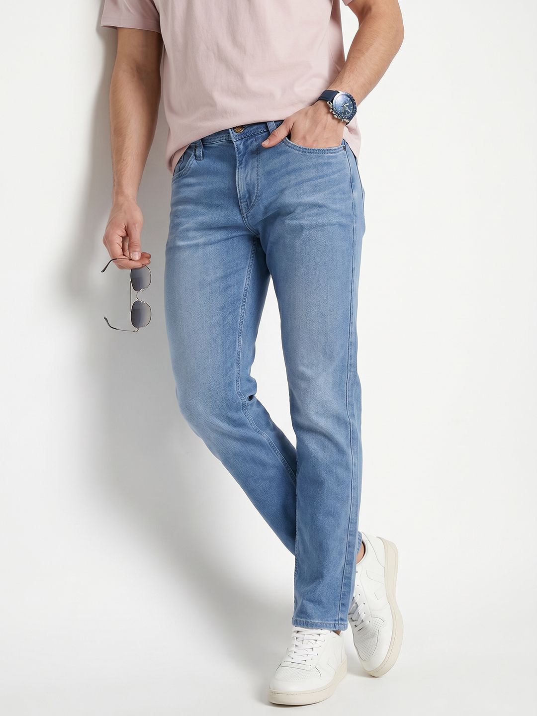 Integriti Men Slim Fit Light Fade Stretchable Jeans