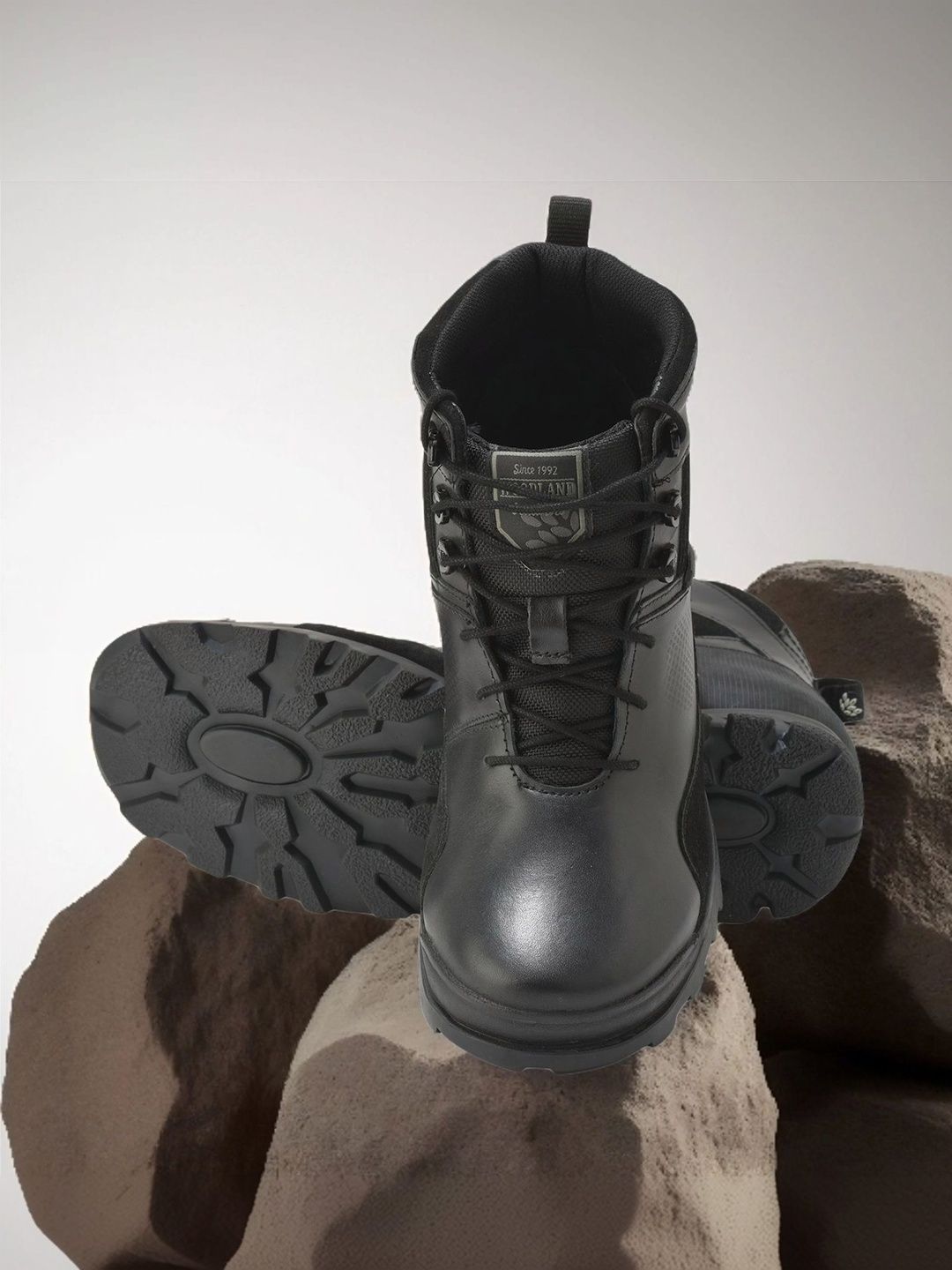 Woodland Woodland Men Textured Round Toe Lace-Ups Hiking Boots
