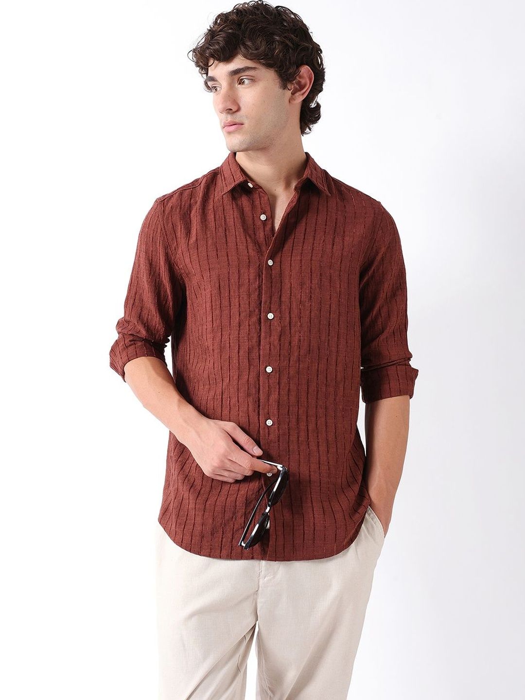 THE BEAR HOUSE Men Chenille Striped Slim Fit Textured Shirt