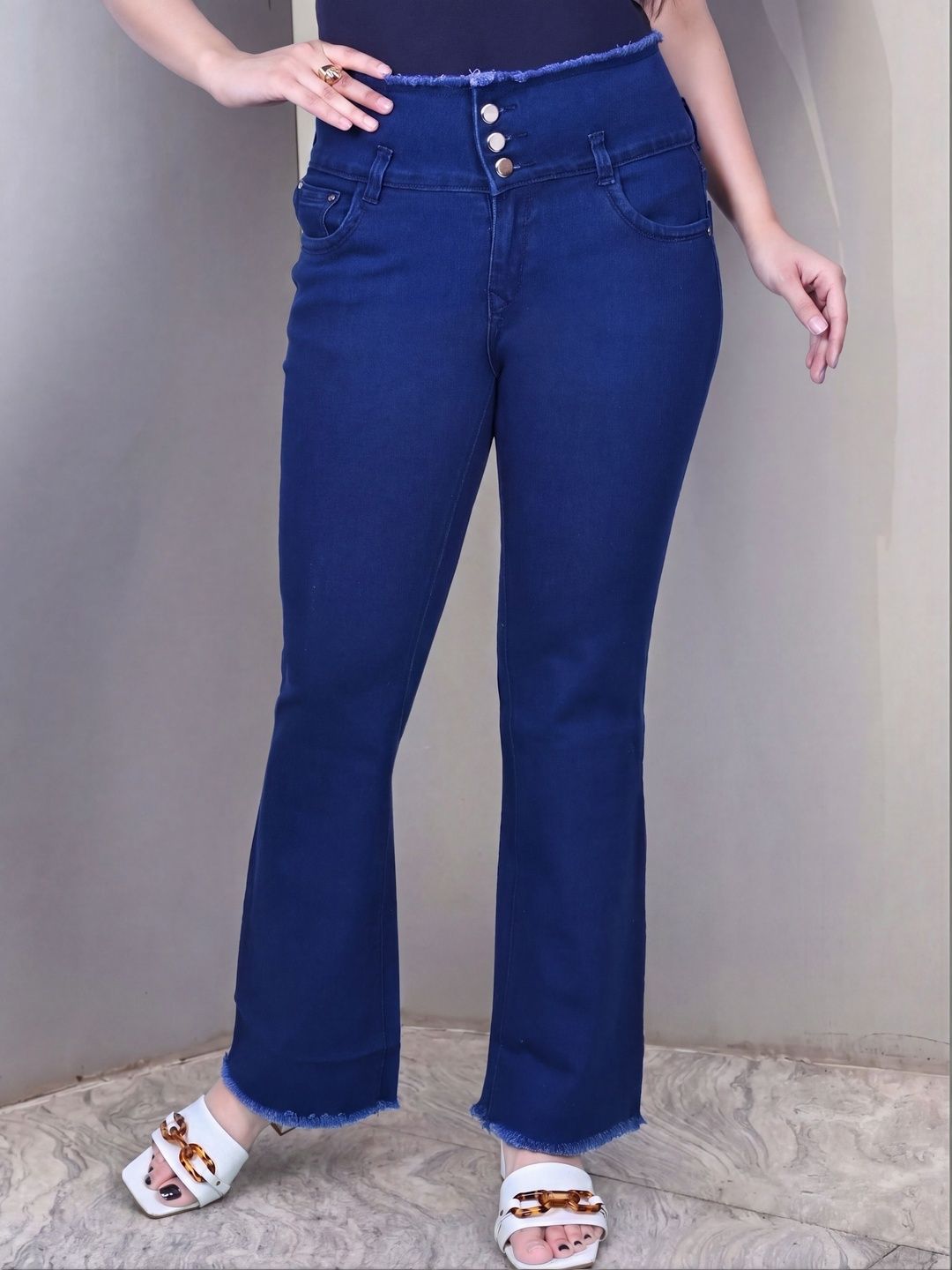 Roadster The Roadster Lifestyle Co. Low-Rise Regular Fit Jeans