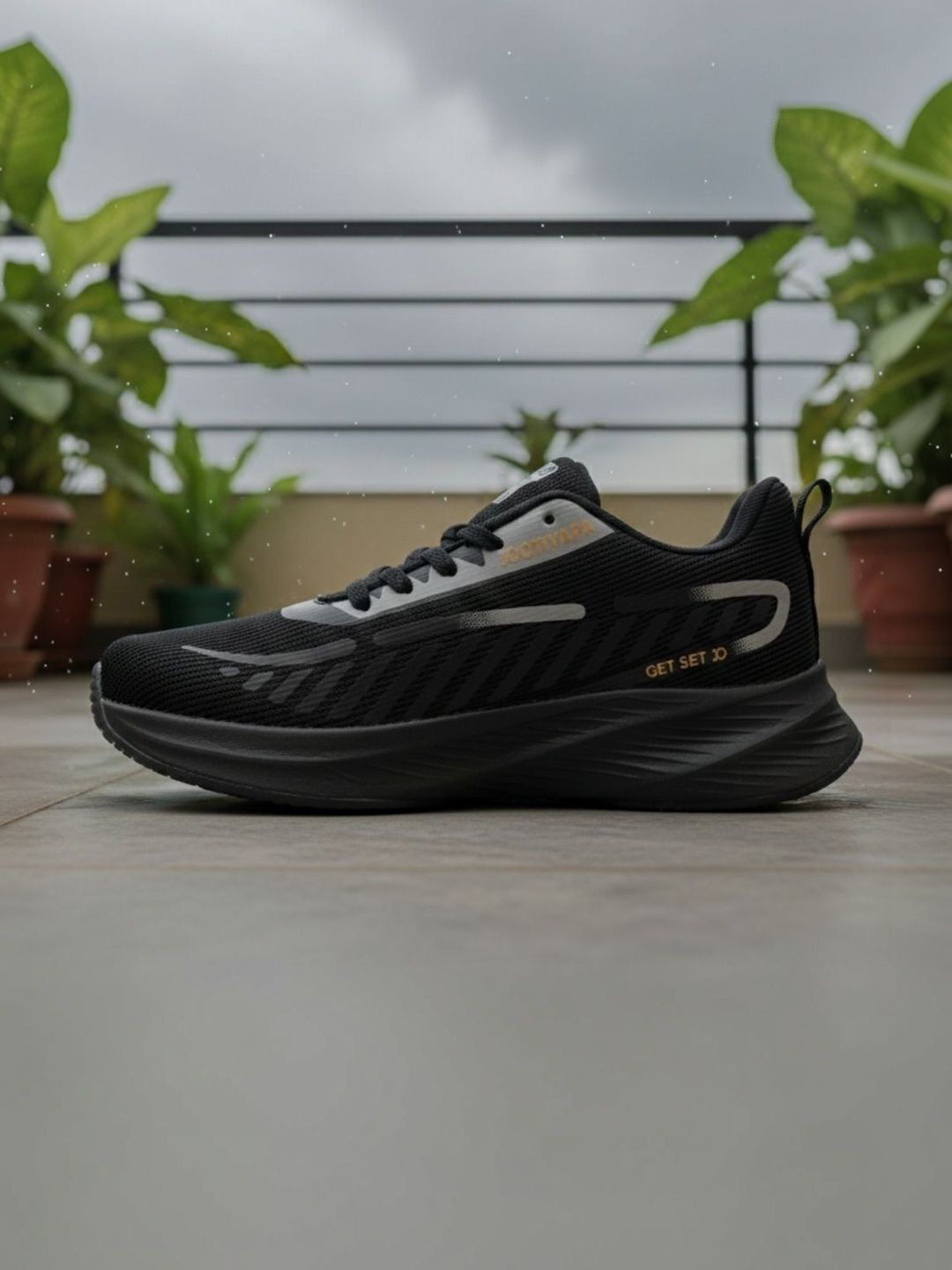 JOOTIYAPA Men Mesh Running Non-Marking Shoes
