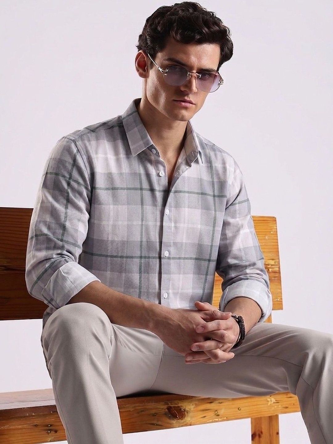 VELKYNOX Men Comfort Slim Fit Checked Casual Shirt