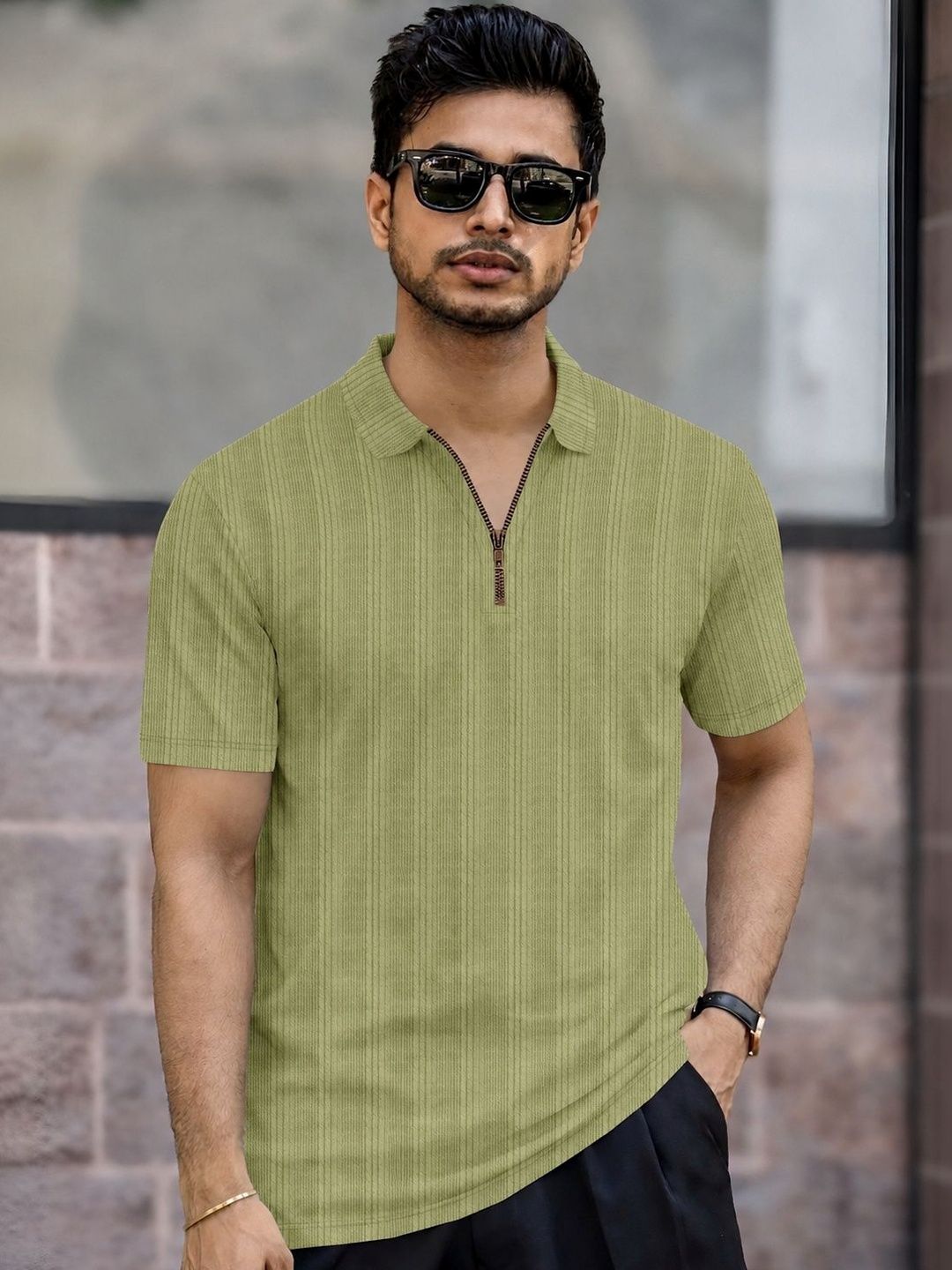 COMBRAIDED Men Polo Collar T-shirt