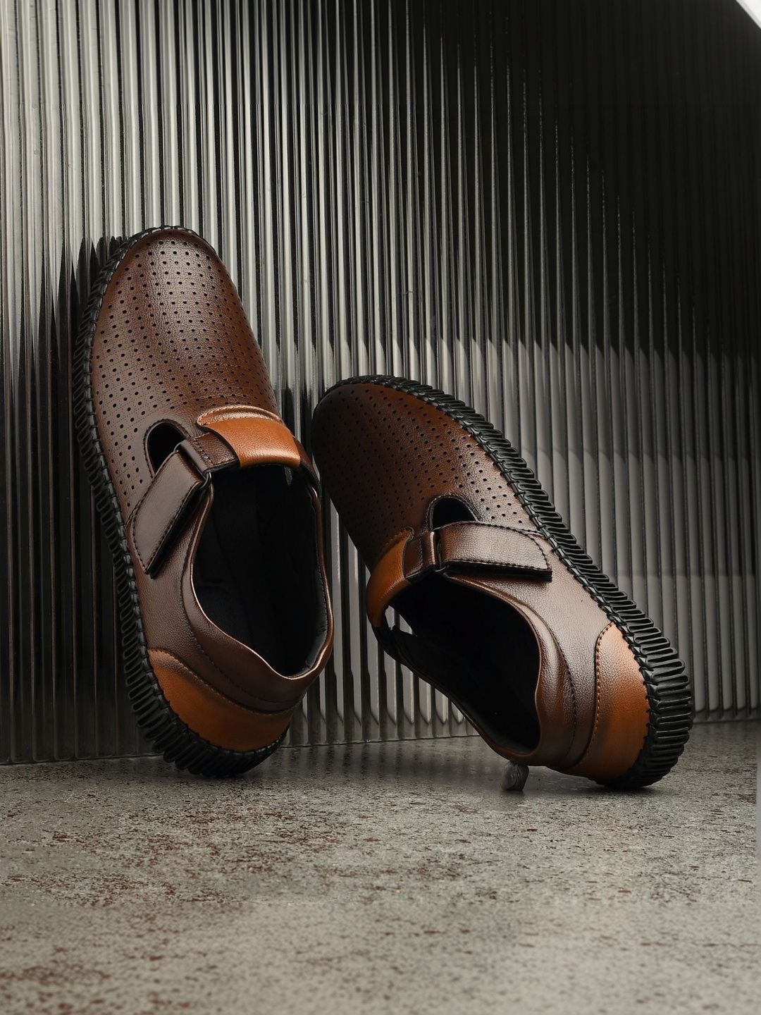 MEN'S AVENUE Men Comfort Sandals