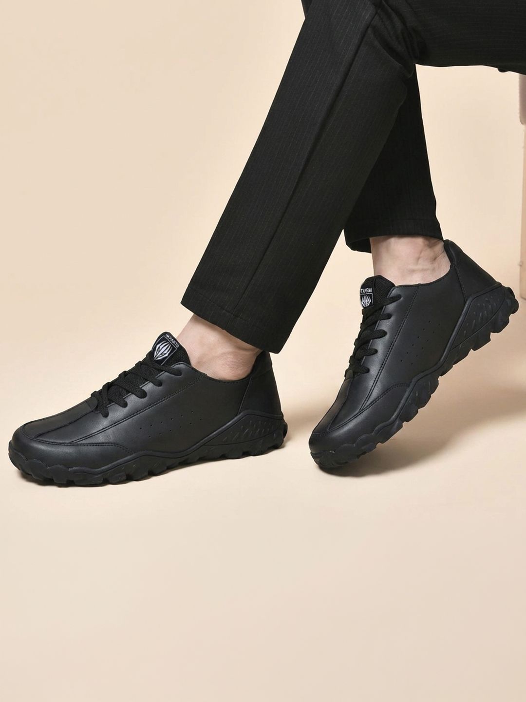 IMPAKTO Men Outwork Barefoot Minimalist Training & Running Wide Toe & Washable Shoes