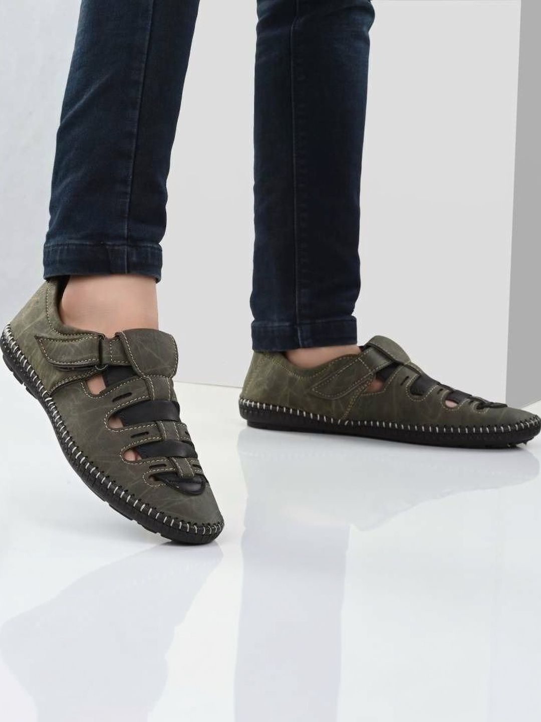 LORENCE FASHION HUB Men Fisherman Sandals