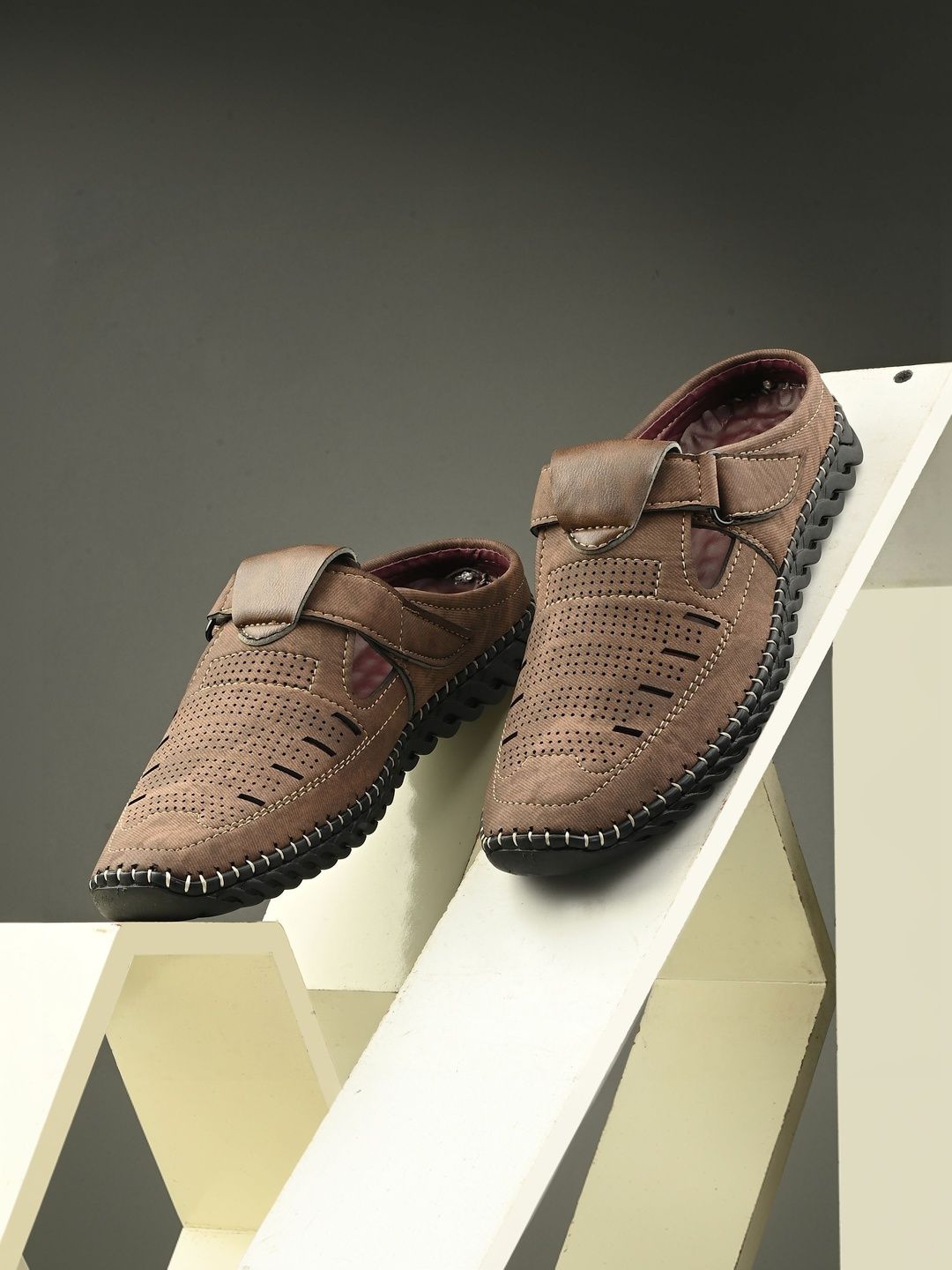 LORENCE FASHION HUB Men Fisherman Sandals