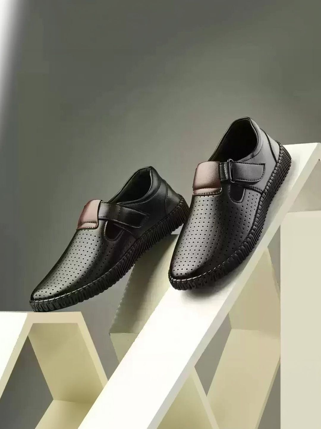 MEN'S AVENUE Men Shoe-Style Sandals