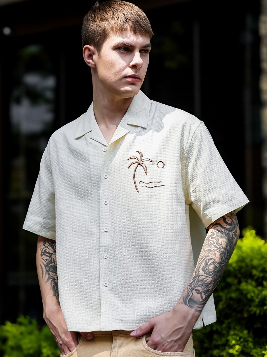 Eszett Beach Textured Spread Collar Cotton Oversized Shirt