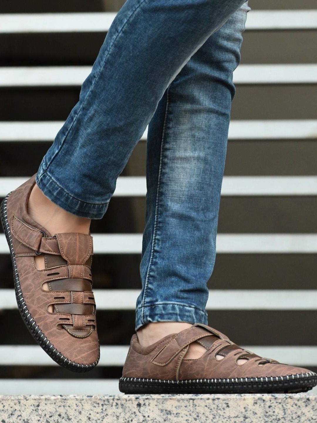 LORENCE FASHION HUB Men Fisherman Sandals