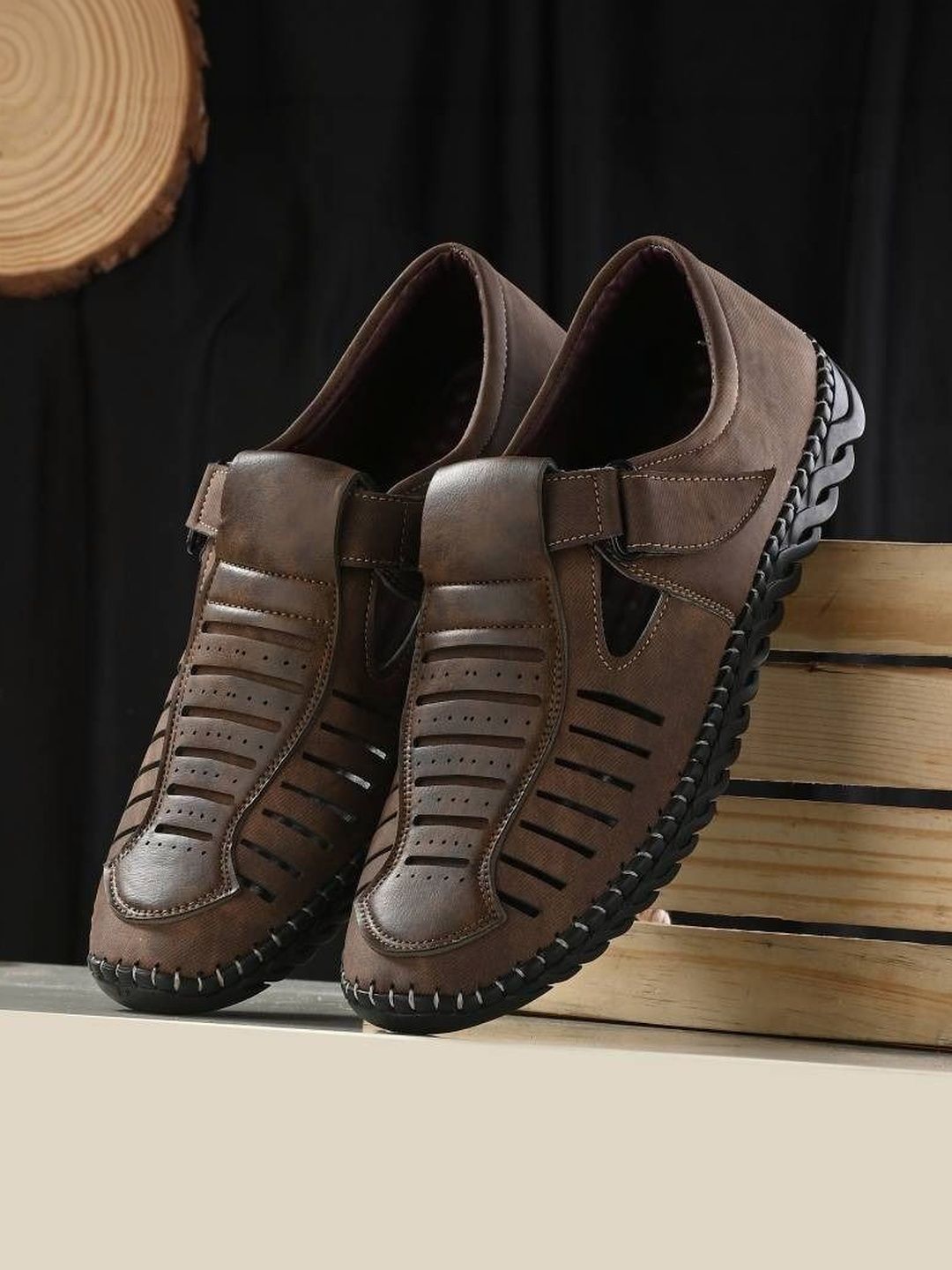 MEN'S AVENUE Men Fisherman Sandals