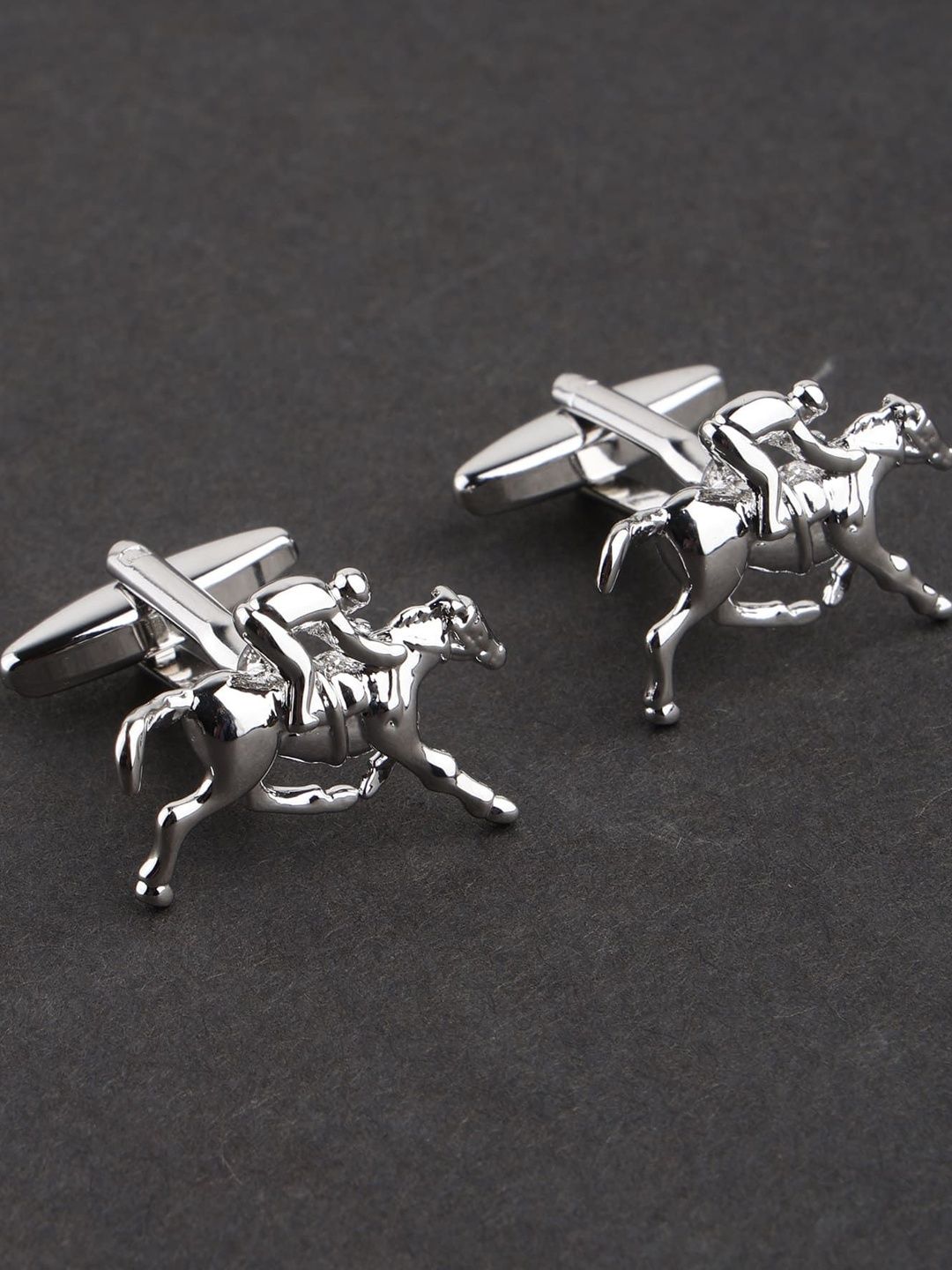 Alvaro Castagnino Quirky Cufflink