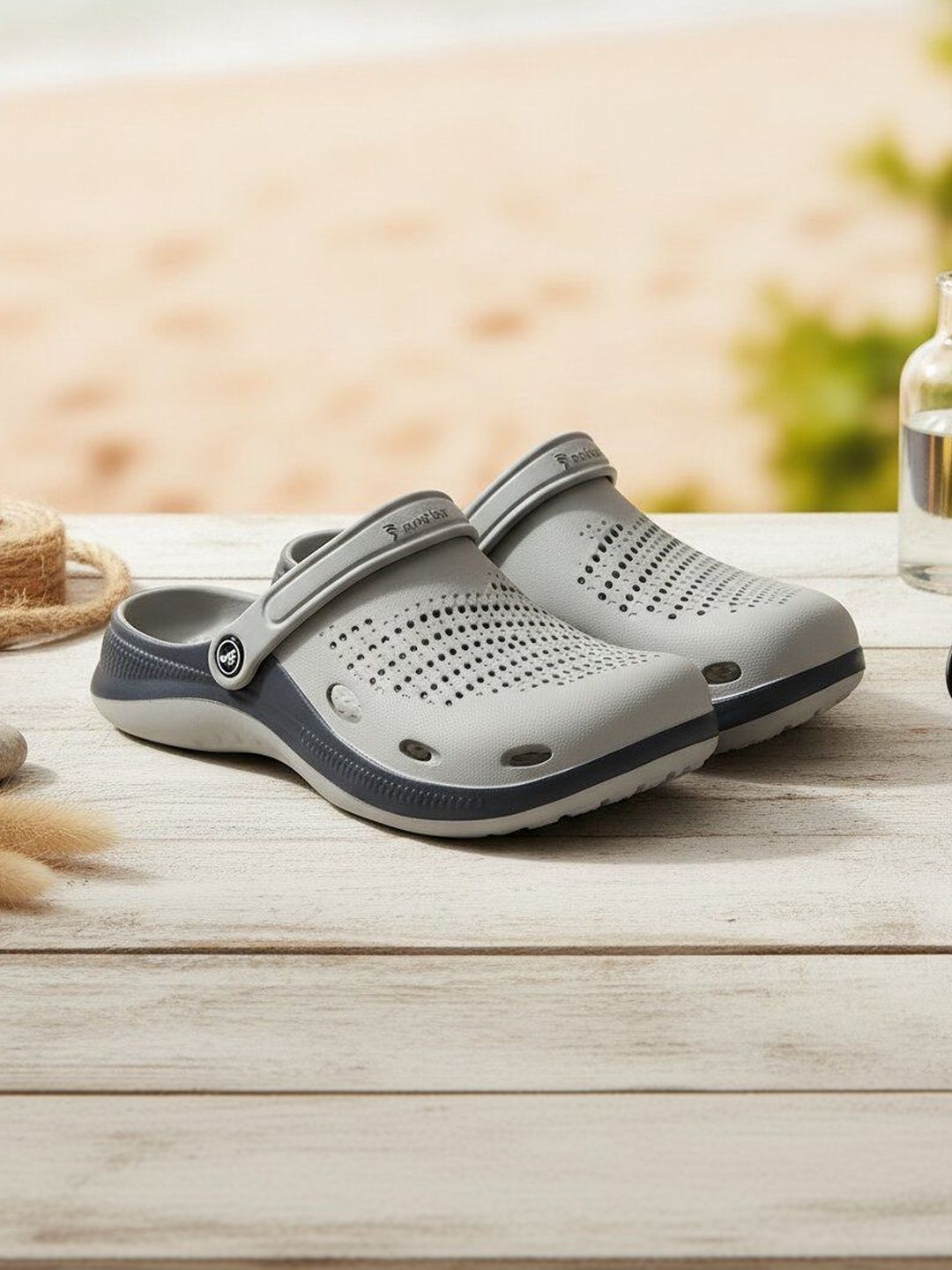 Smoothlite Men Clogs
