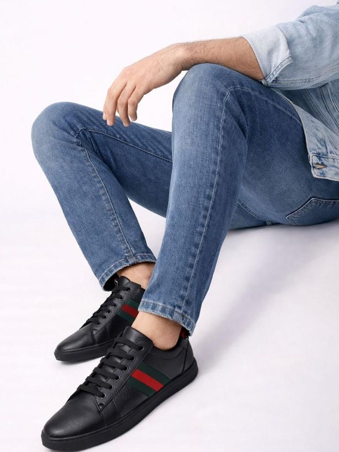Roadster Men Striped Sneakers