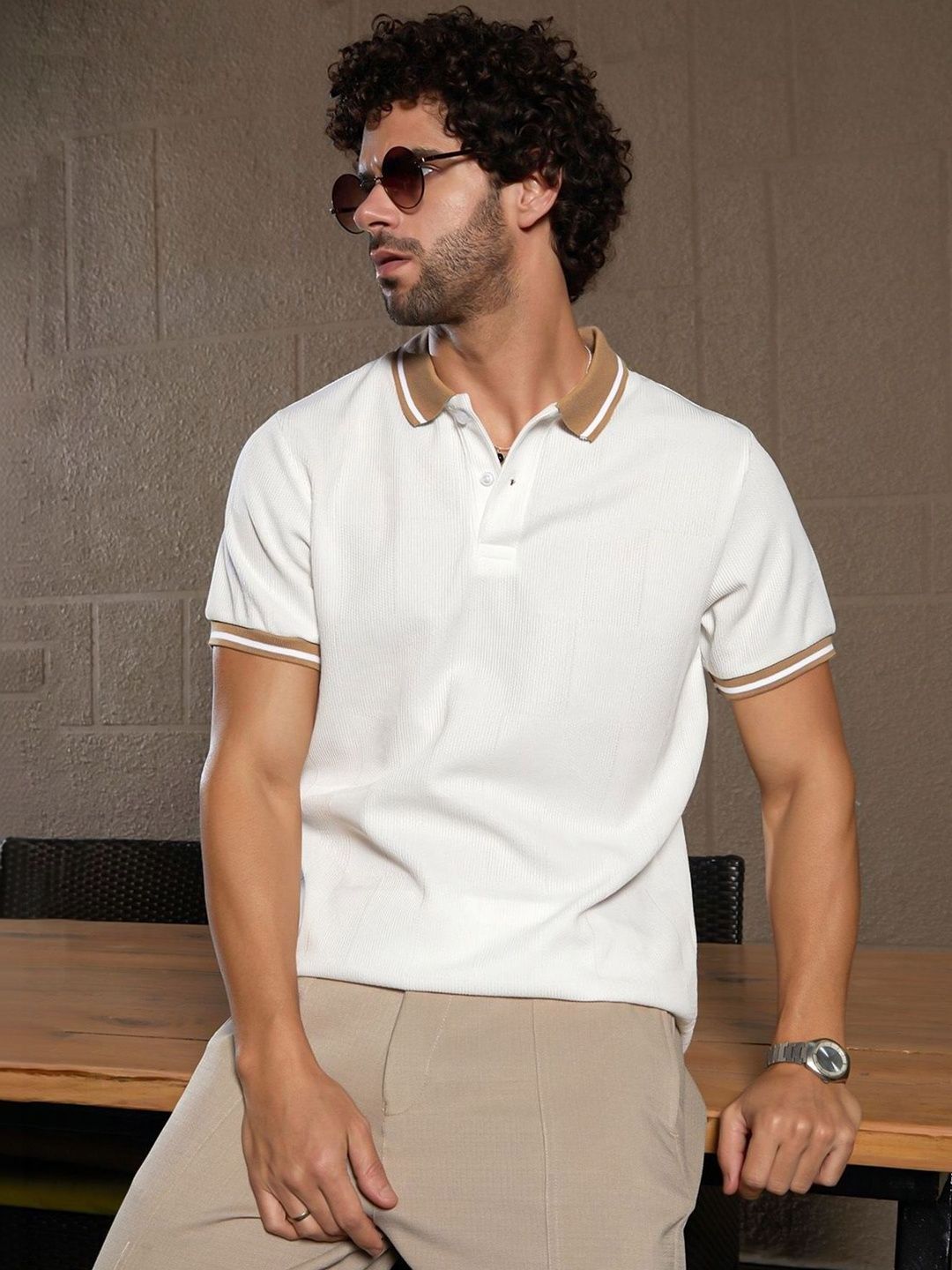 THE BEETEL HOUSE Men Polo Collar T-shirt
