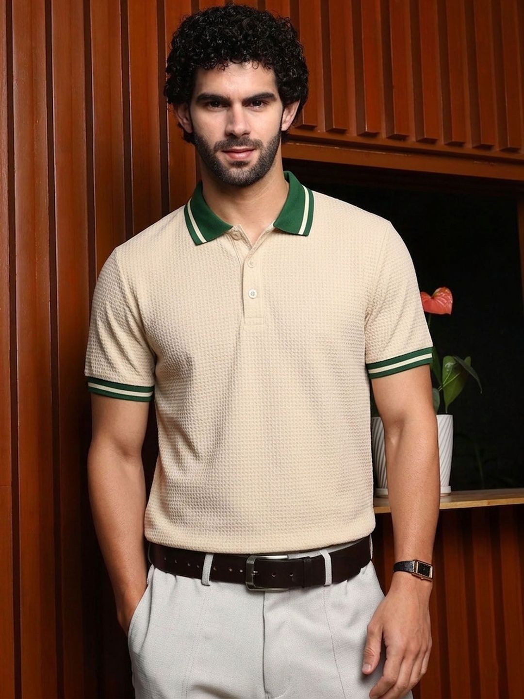 THE BEETEL HOUSE Men Polo Collar T-shirt