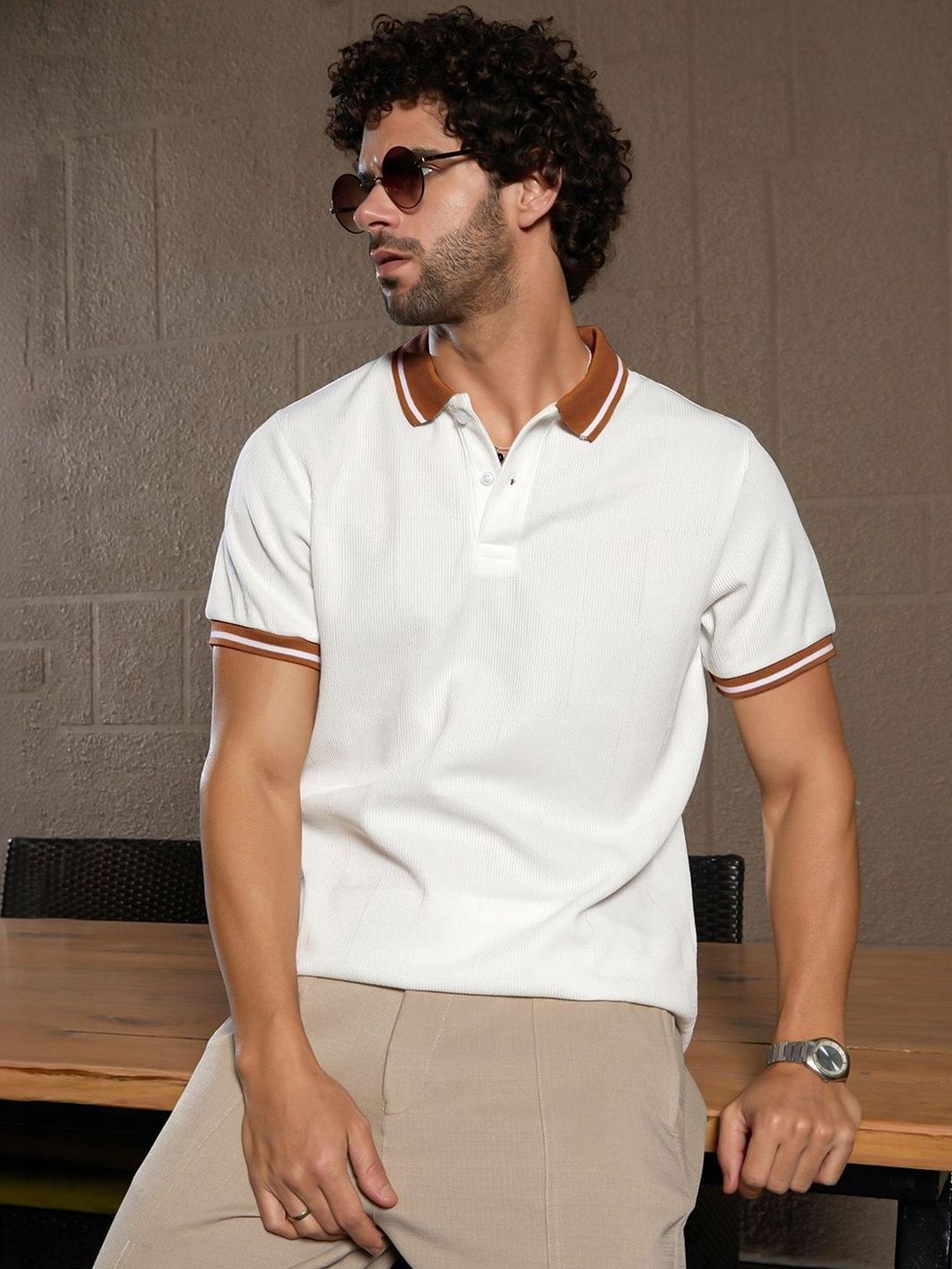 THE BEETEL HOUSE Men Polo Collar T-shirt