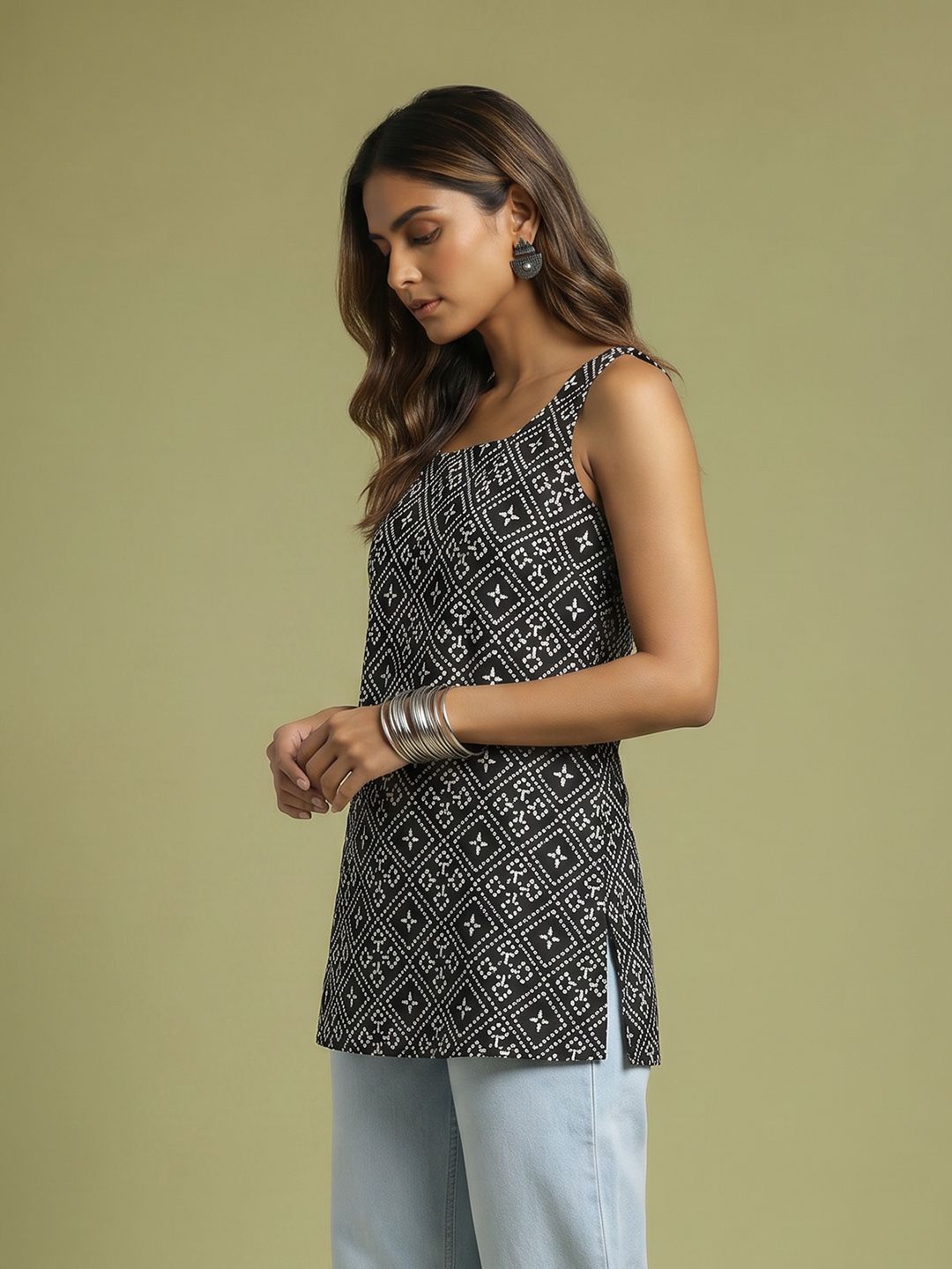 Anouk Geometric Printed Pure Cotton Sleeveless Kurti