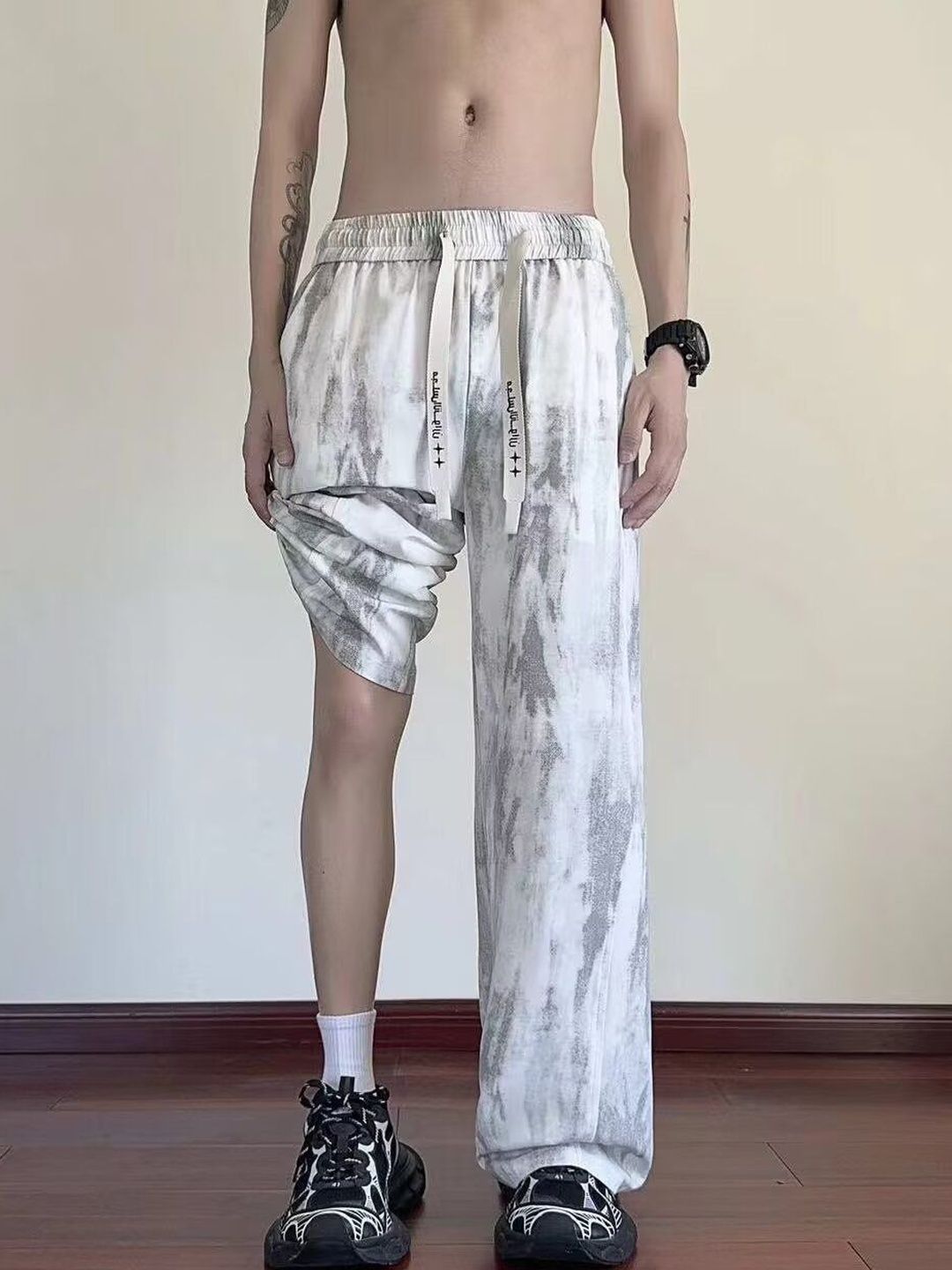 HERE&NOW Men cPrinted Trousers