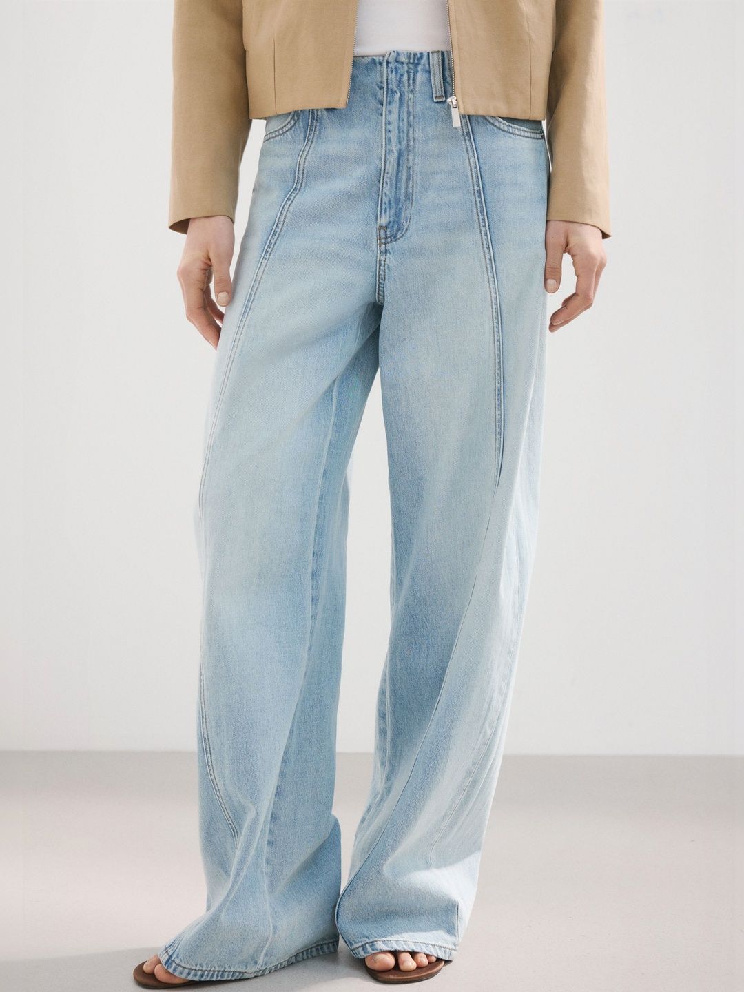 Relaxed Fit Mid-Rise Light Fade Jeans