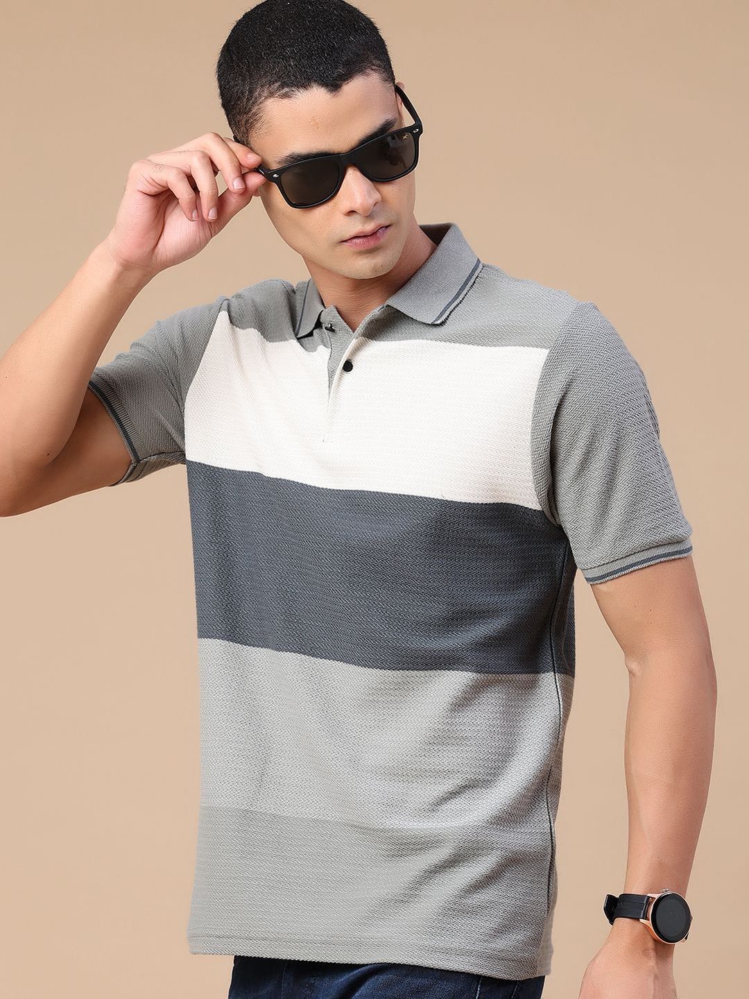 V-Mart Men Colourblocked Polo Collar T-shirt