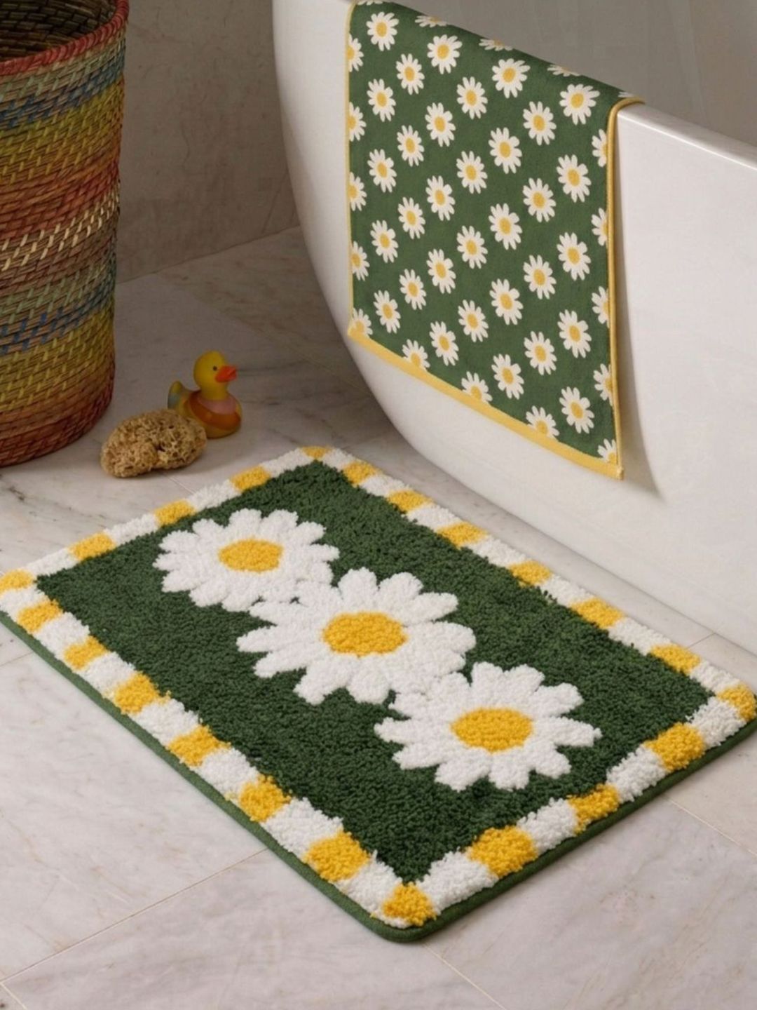 DREAM WEAVERZ Green Anti-Skid Bath Rugs