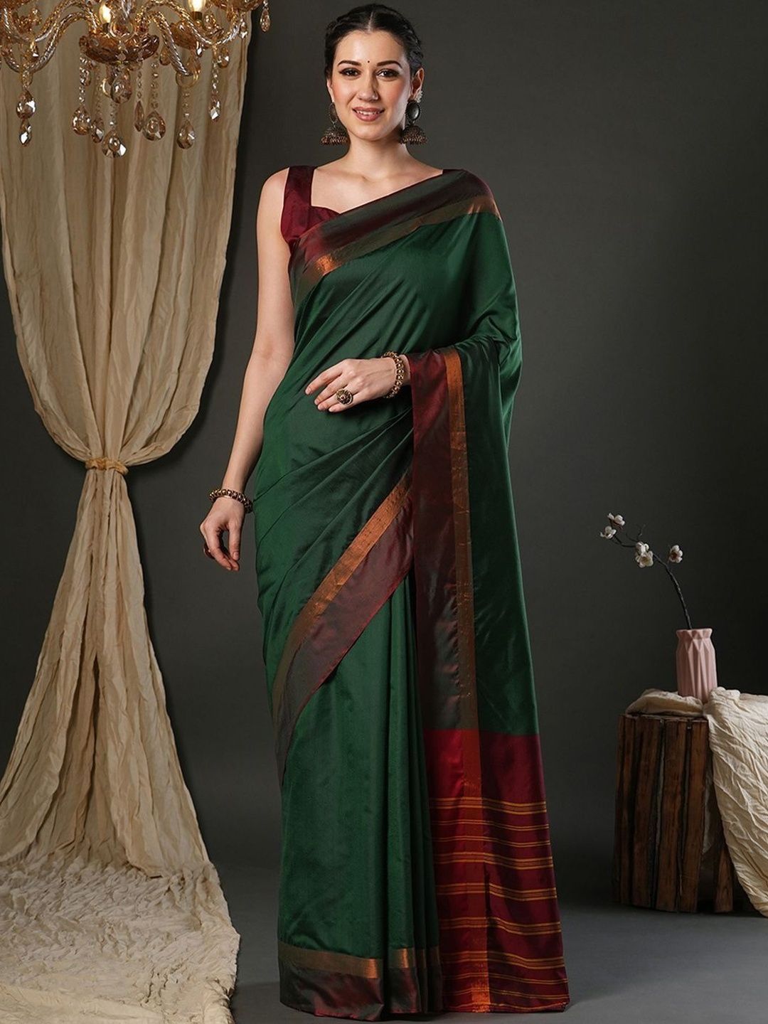maatirang Woven Design Silk Blend Handloom Saree