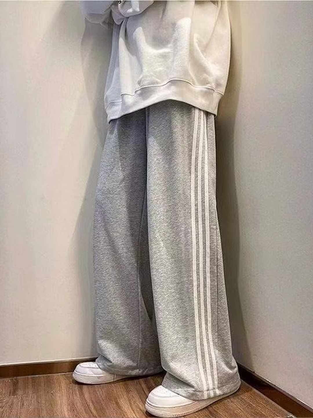 HERE&NOW Men Striped Regular Fit Trousers