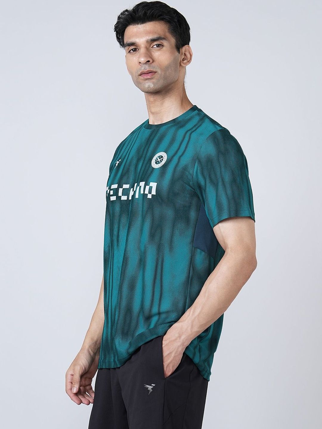 Technosport Men Printed Slim Fit T-shirt