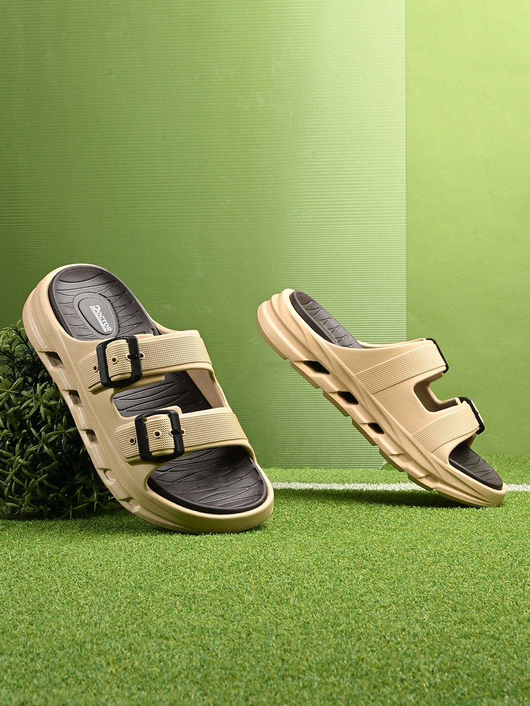 DOCTOR HEALTH SUPER SOFT Men Sliders Flip Flops