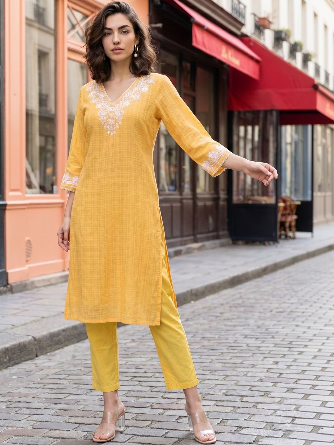 Women Embellished Kurta W Women Embellished Thread Work Kurta