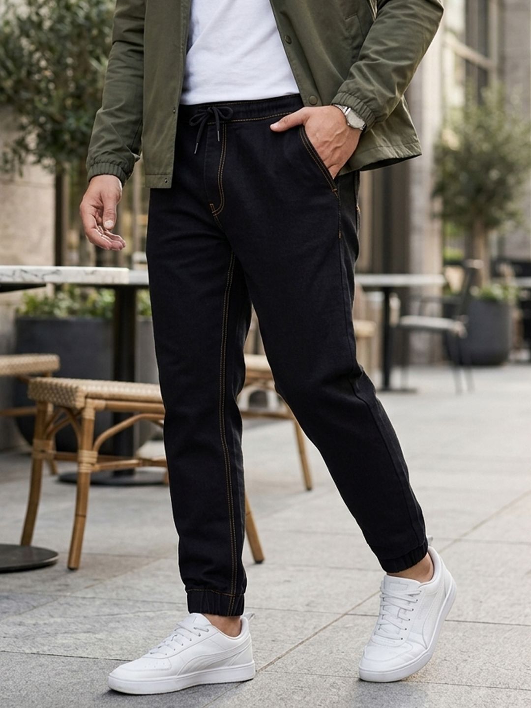 Urbano Plus Men Black Jogger Jeans