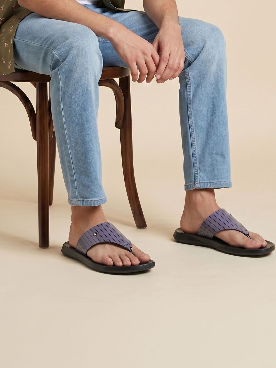 Metro Men Striped Thong Flip-Flops