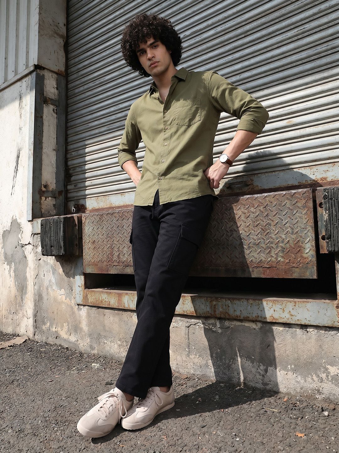 The Roadster Life Co. Men Relaxed Fit Cargo Style Stretchable Jeans