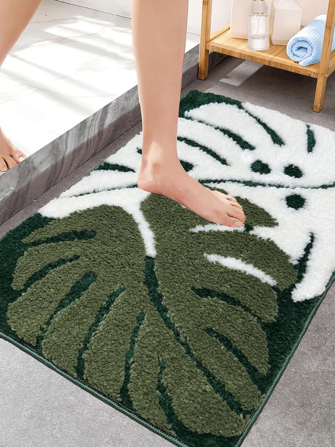 Banchmark Home Furnishings Banchmark Home Furnishings Green & White Anti-Slip High Absorbent Doormats