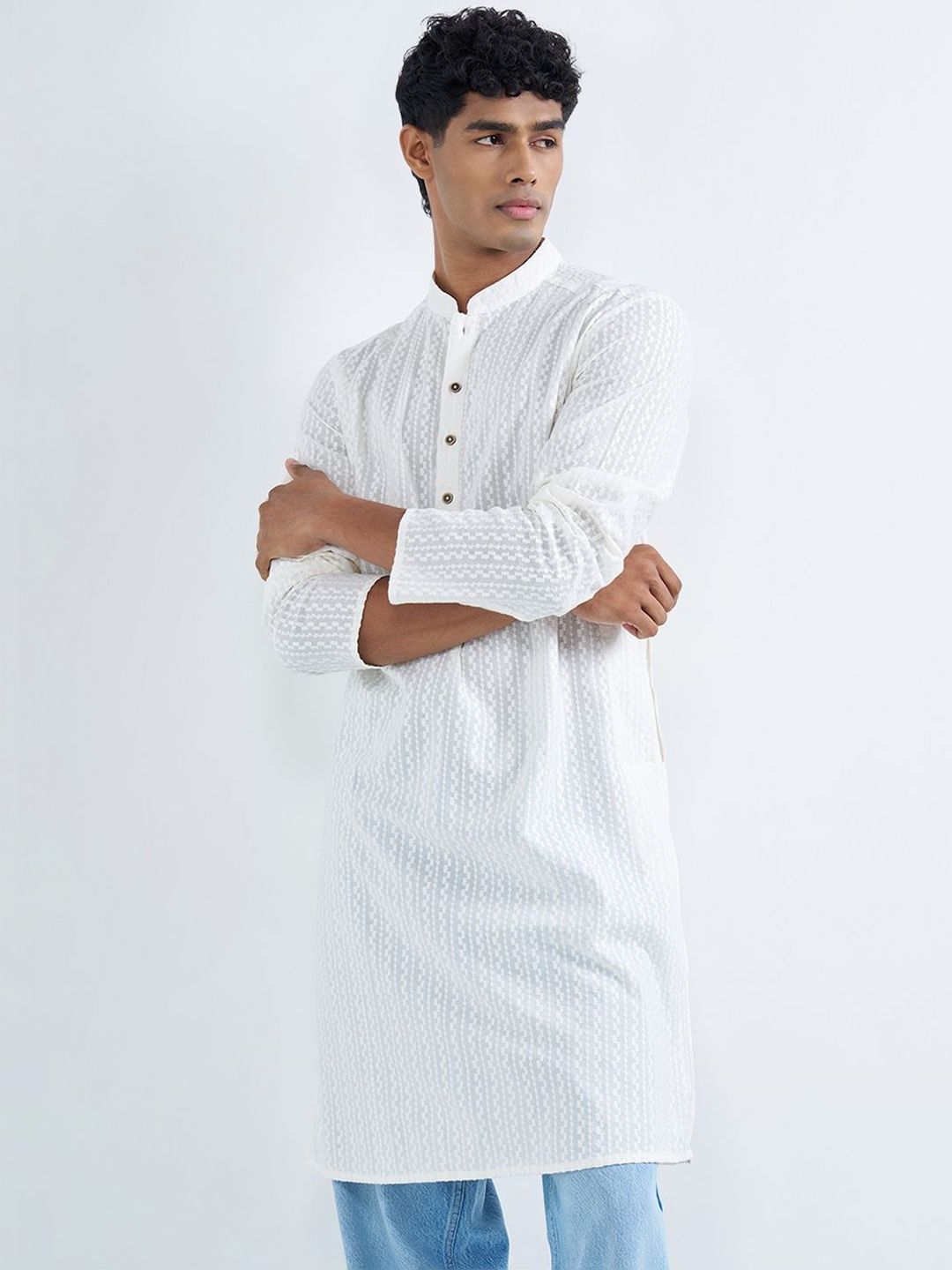 indus route by Pantaloons Men Ethnic Motifs Embroidered Chikankari Kurta