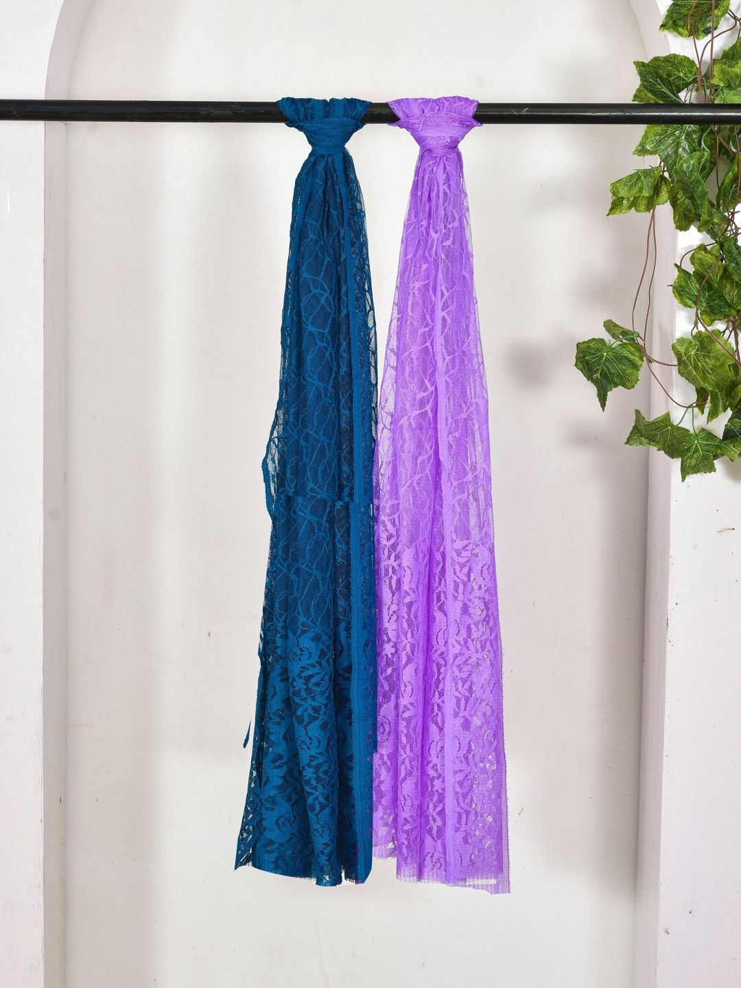 Kuhika Ethnic Motifs Woven Design Dupatta