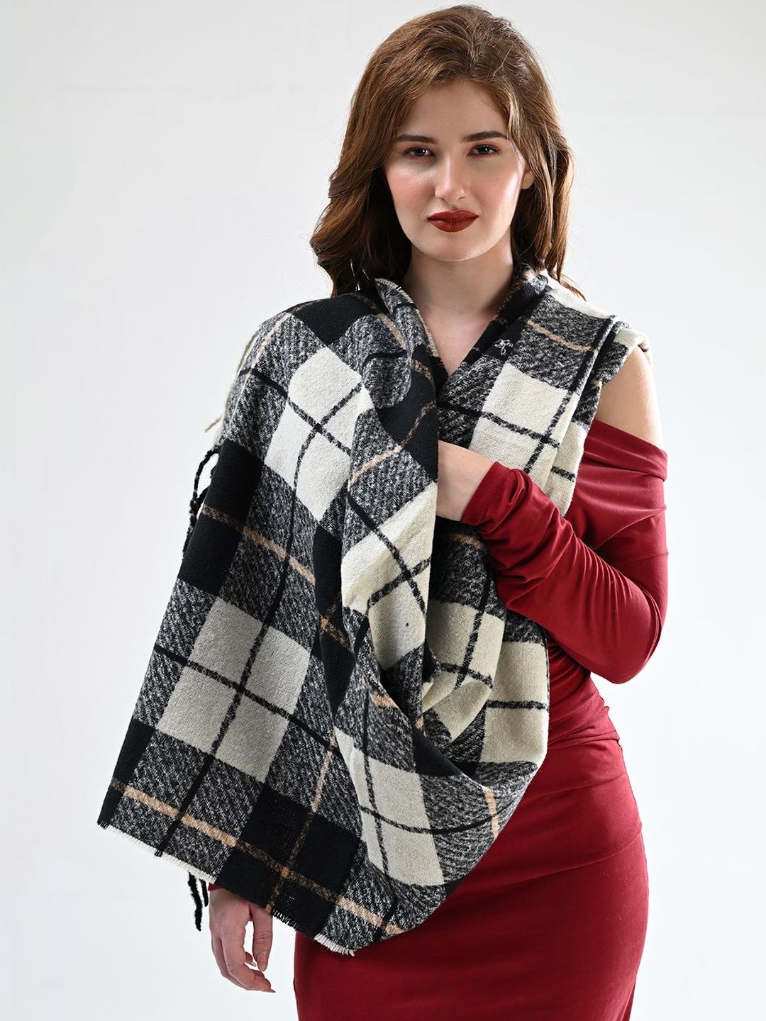 Cazzano Women Checked Printed Shawl