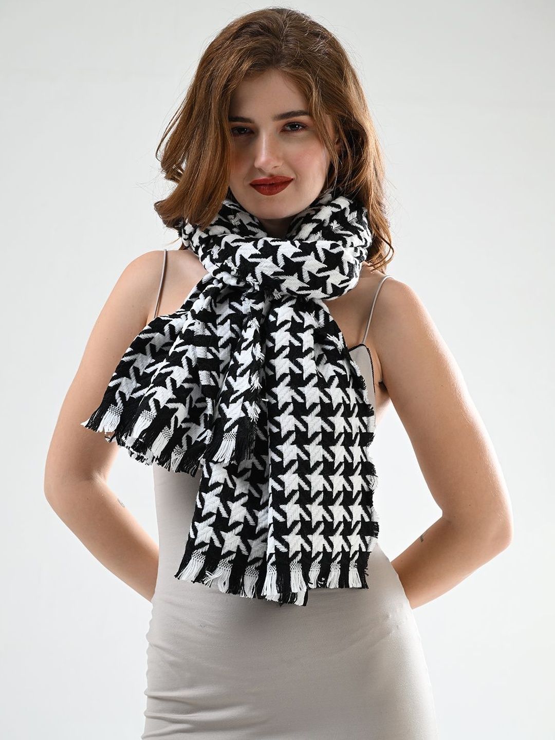 Cazzano Women Geometric Printed Shawl