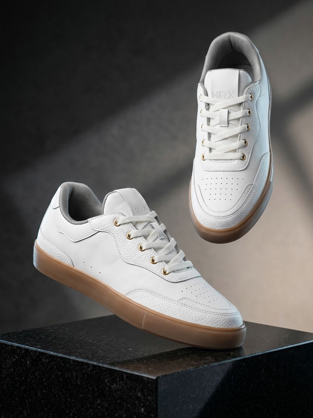 HRX by Hrithik Roshan Bomba Men Comfortable Sneaker